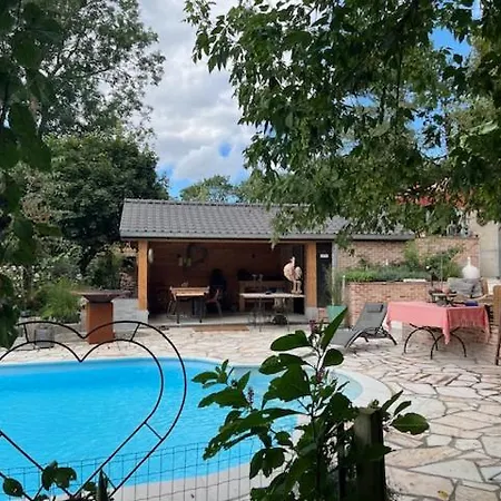 La Roseraie Bed & Breakfast Tournai