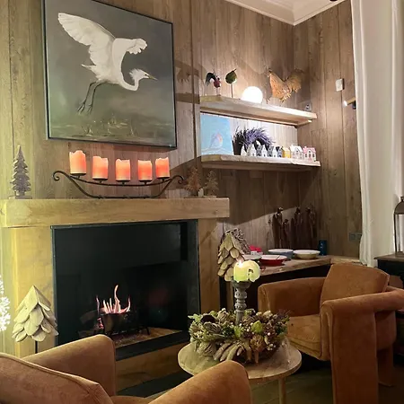 La Roseraie فندق مبيت وإفطار