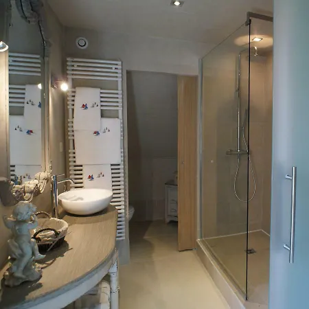 La Roseraie Bed & Breakfast 5*