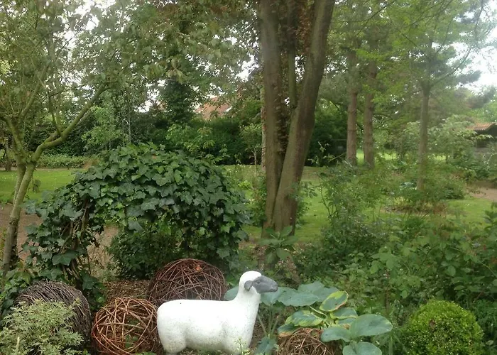 La Roseraie Bed & Breakfast